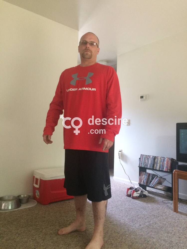 Hung, thick, and ready to please - Bay City - United States